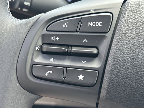 New 2026 Hyundai Venue SEL image 24