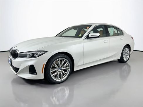 Used 2023 BMW 330i xDrive Sedan w/ Parking Assistance Package AWD/4WD image 2