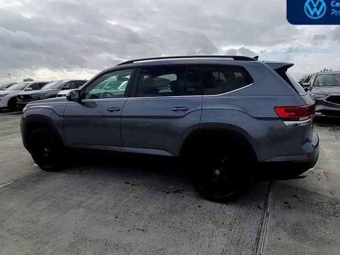 Certified 2024 Volkswagen Atlas SE w/ Black Wheel Package image 6