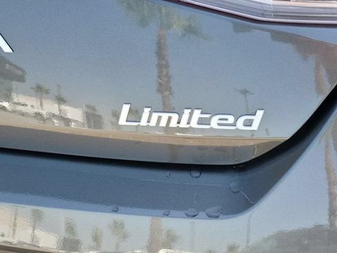 New 2026 Hyundai Elantra Limited FWD image 29