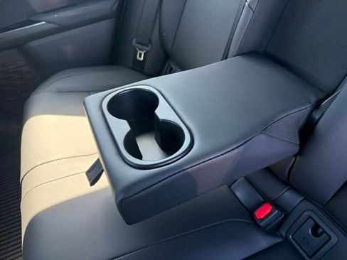 New 2026 Lexus UX 300h AWD image 28