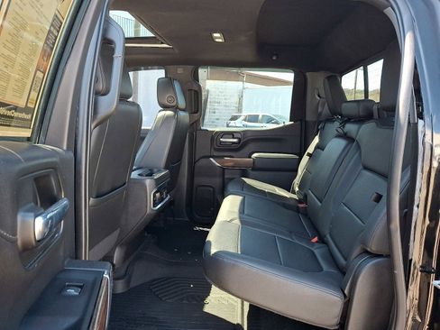 Used 2022 Chevrolet Silverado 1500 High Country w/ Technology Package AWD/4WD image 10