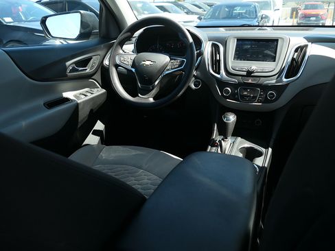Used 2019 Chevrolet Equinox LS w/ LPO, Cargo Package FWD image 25
