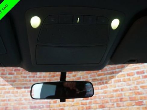 Used 2017 Nissan Rogue SV w/ SV Premium Package image 33