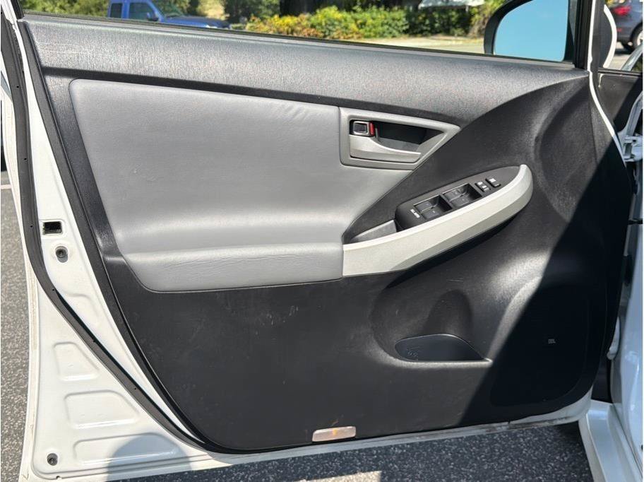 Used 2014 Toyota Prius Four FWD image 8