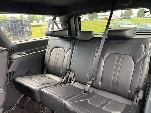 Used 2021 Ford Expedition Max Limited AWD/4WD image 7