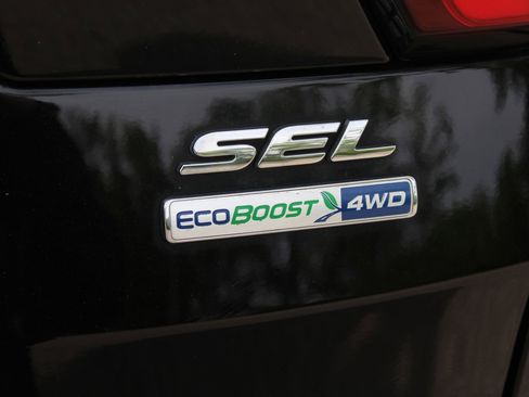 Used 2019 Ford Escape SEL AWD/4WD image 28