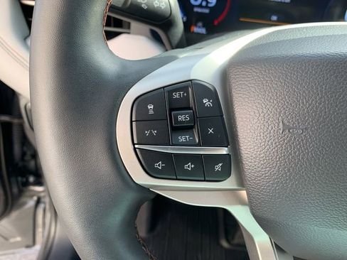 Certified 2025 Ford Explorer Active w/ Active Comfort Package image 24