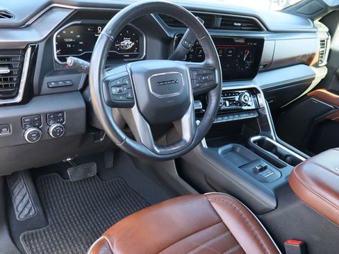 Used 2024 GMC Sierra 2500 Denali Ultimate image 11