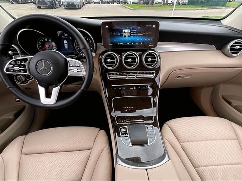 Used 2021 Mercedes-Benz GLC 300 4MATIC image 14