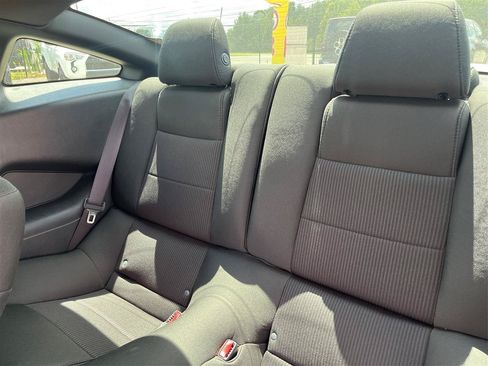 Used 2014 Ford Mustang GT RWD image 10