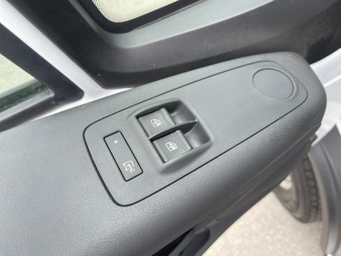 Used 2024 RAM ProMaster 2500 image 13