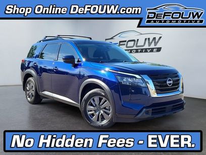 Used 2024 Nissan Pathfinder SV