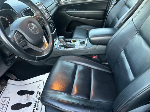 Used 2019 Jeep Grand Cherokee Limited image 11