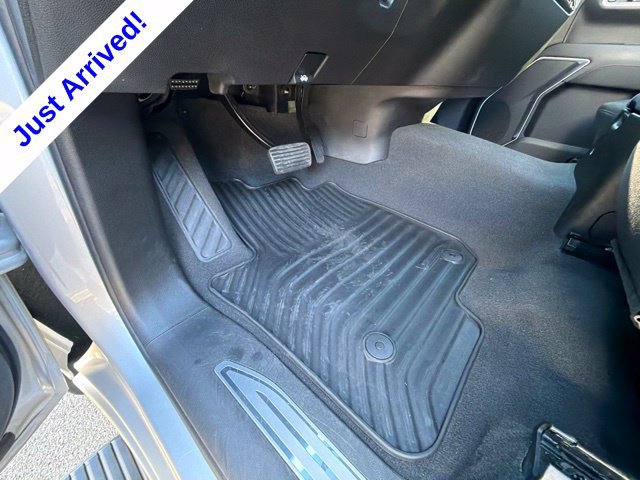 Used 2022 Chevrolet Silverado 1500 LT AWD/4WD image 43