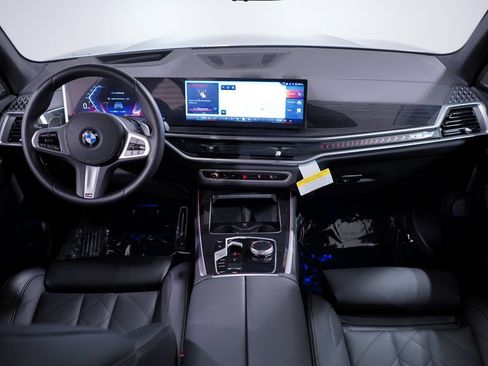 Used 2026 BMW X5 sDrive40i w/ M Sport Package RWD image 12