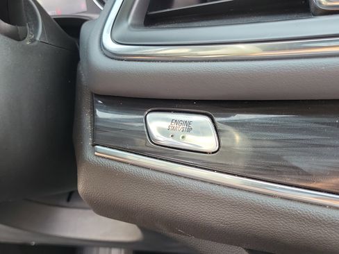 Used 2023 Buick Enclave Essence w/ Experience Buick Package image 28