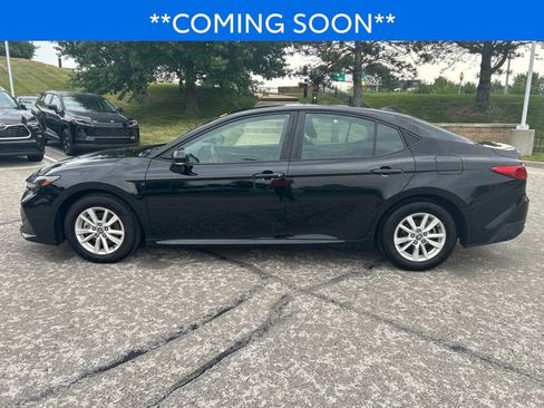 Certified 2025 Toyota Camry LE FWD image 8