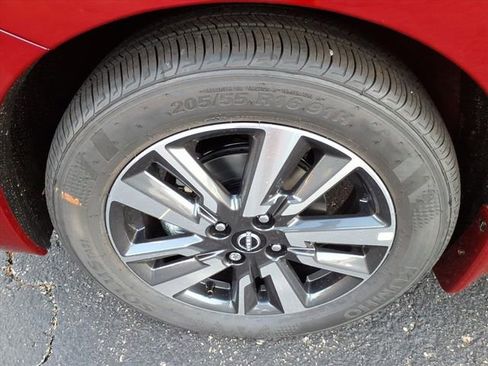 New 2025 Nissan Versa SV w/ Trunk Package image 9