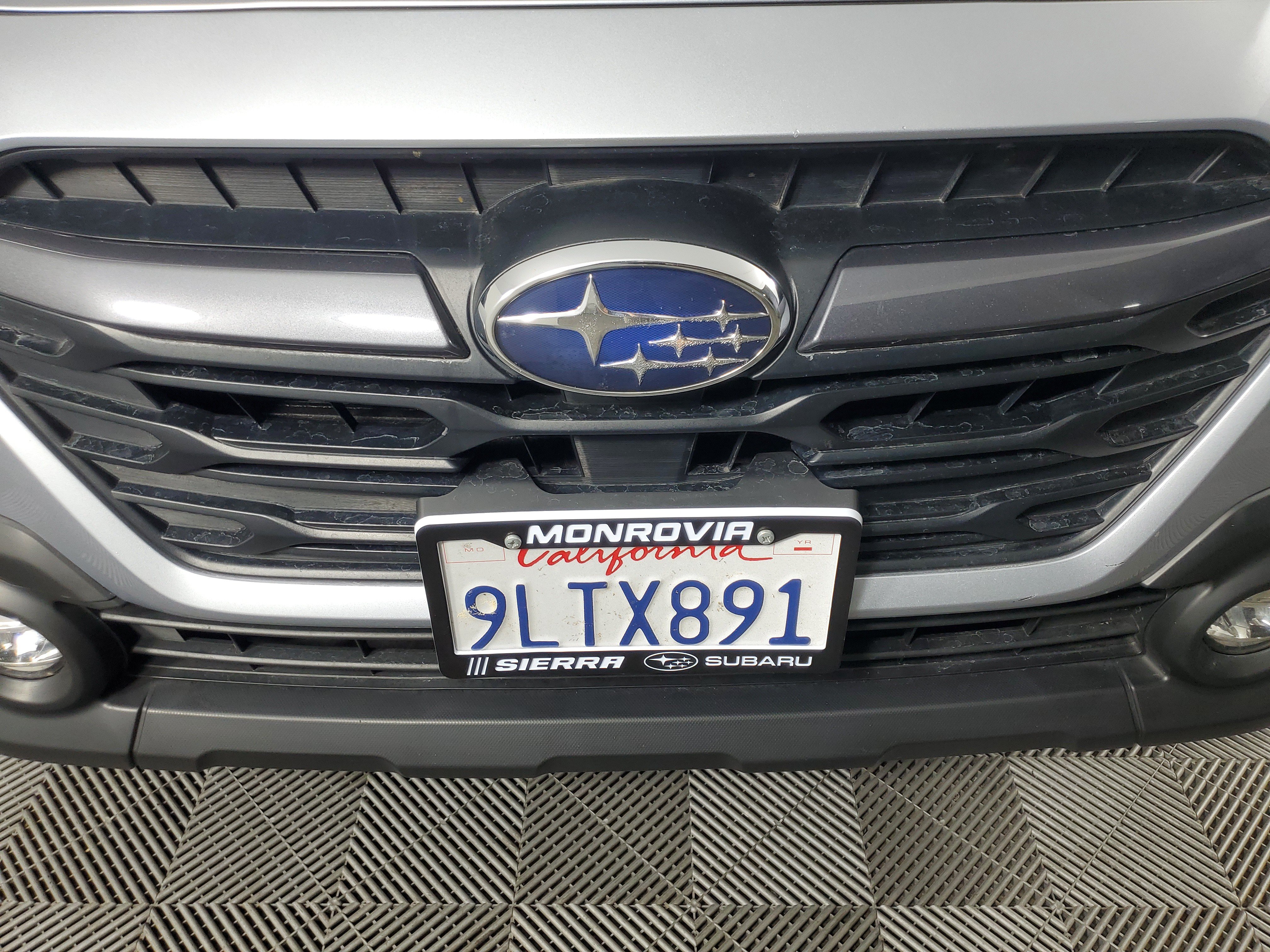 Used 2025 Subaru Outback Premium AWD/4WD image 10