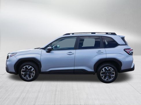 Certified 2025 Subaru Forester Premium AWD/4WD image 4