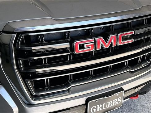 Used 2023 GMC Yukon AT4 AWD/4WD image 34