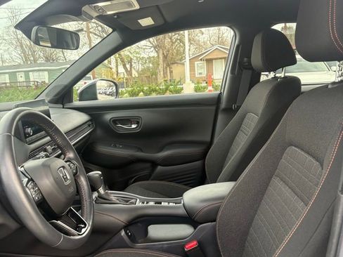 Used 2024 Honda HR-V Sport image 19