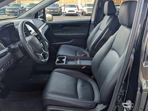 Certified 2024 Honda Odyssey Touring image 32