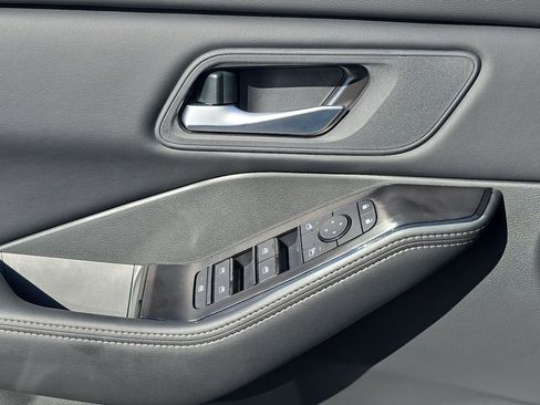 New 2026 Nissan Rogue SV w/ Cold Weather Package FWD image 26