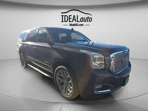 Used 2017 GMC Yukon XL Denali w/ Open Road Package image 4