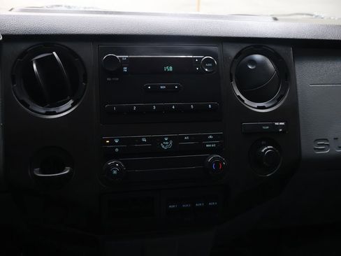 Used 2015 Ford F550 XL image 18