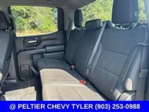 Used 2024 Chevrolet Silverado 1500 Custom Trail Boss w/ Dark Appearance Package AWD/4WD image 16
