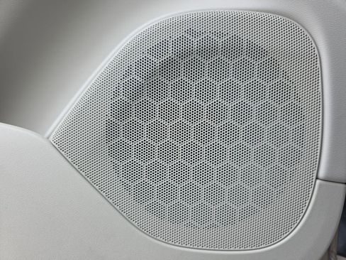 Certified 2023 Volvo XC90 B6 Plus w/ Protection Package Premier image 33