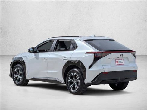 Used 2025 Toyota bZ4X XLE image 8