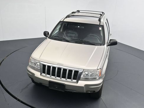Used 2004 Jeep Grand Cherokee Limited w/ Trailer Tow Group IV AWD/4WD image 11
