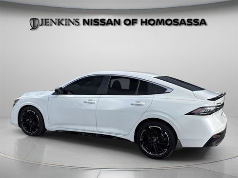 New 2026 Nissan Sentra SR w/ SR Premium Package image 9