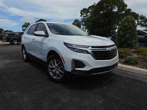 Used 2024 Chevrolet Equinox LT FWD image 2