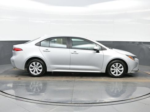 Used 2024 Toyota Corolla LE image 7