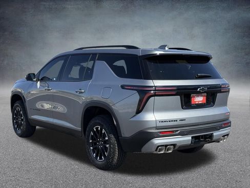 New 2026 Chevrolet Traverse Z71 w/ Enhanced Driving Package image 5
