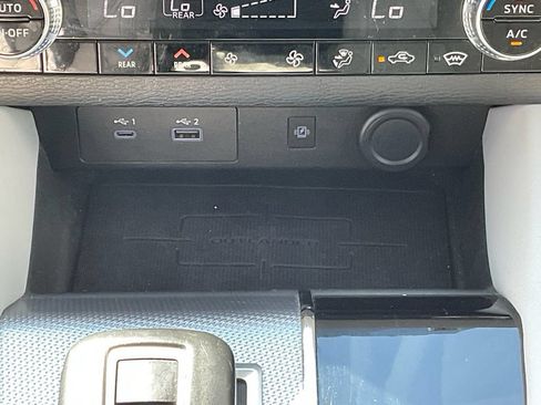 Used 2022 Mitsubishi Outlander SEL AWD/4WD image 25
