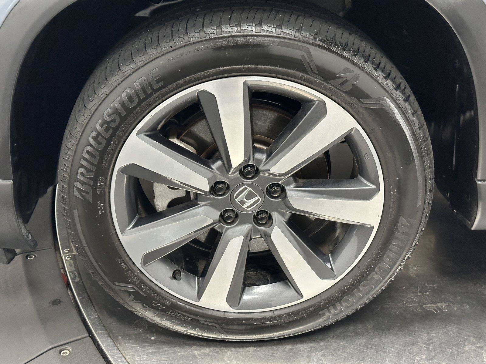 Certified 2024 Honda Pilot Touring image 18