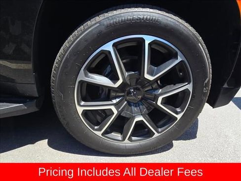 Used 2024 Chevrolet Tahoe RST w/ Luxury Package AWD/4WD image 4