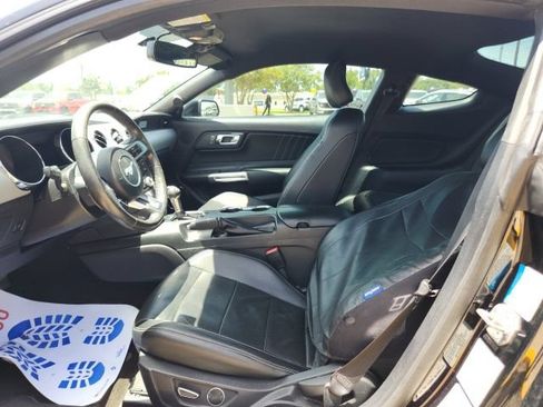 Used 2015 Ford Mustang Premium RWD image 16