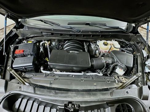 Used 2024 Cadillac Escalade ESV Luxury w/ LPO, Floor Liner Package image 32