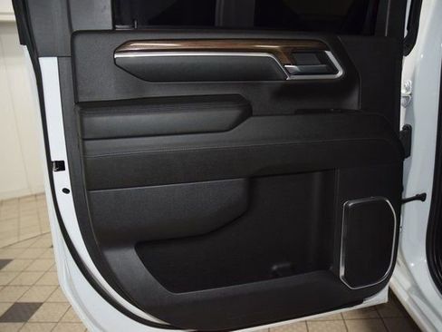 Used 2024 Chevrolet Silverado 3500 LT image 33