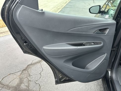 Used 2020 Chevrolet Bolt Premier w/ Infotainment Package image 22