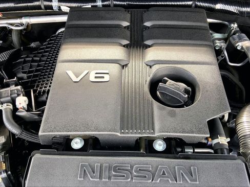 Used 2023 Nissan Frontier PRO-4X w/ Technology Package AWD/4WD image 33