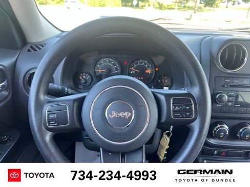 Used 2017 Jeep Patriot Sport w/ Power Value Group FWD image 22