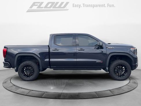 Used 2022 GMC Sierra 1500 AT4 w/ AT4 Premium Package AWD/4WD image 8
