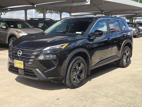 New 2026 Nissan Rogue SV FWD image 7